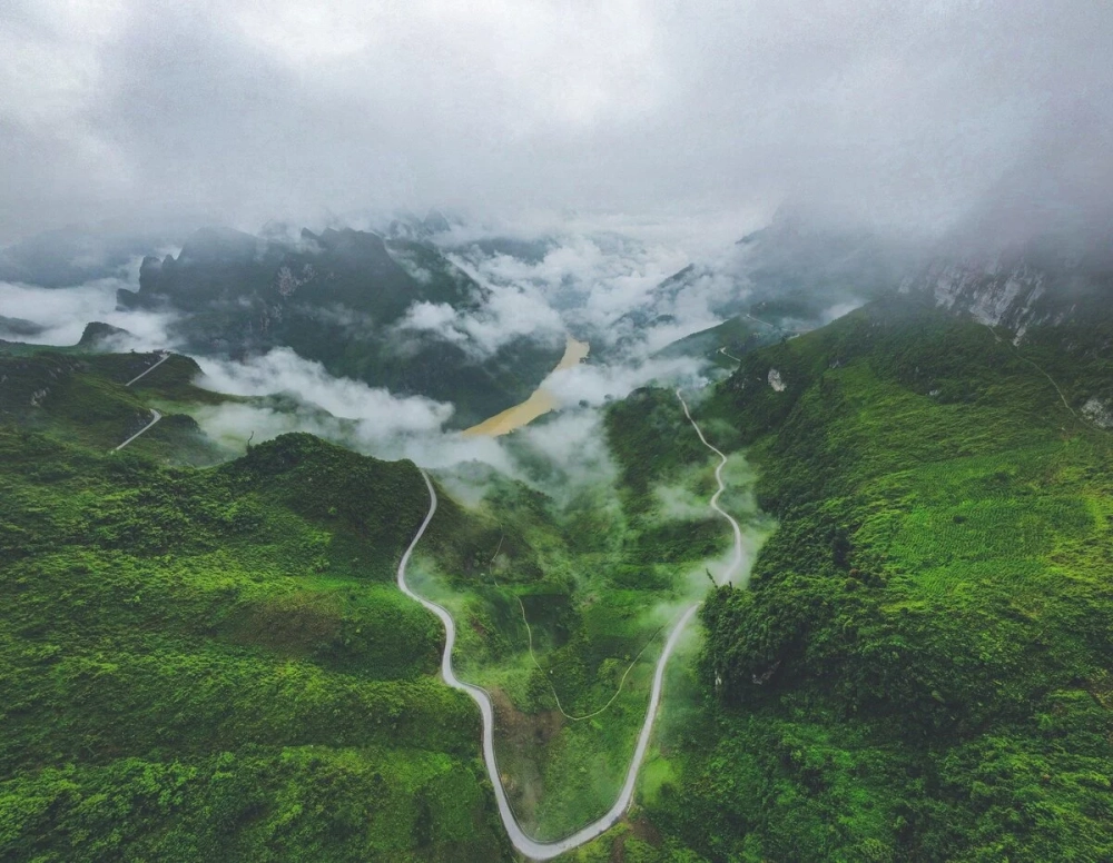Đường Hạnh Phúc tại đèo mã pí lèng Hà Giang là công trình ý nghĩa lịch sử