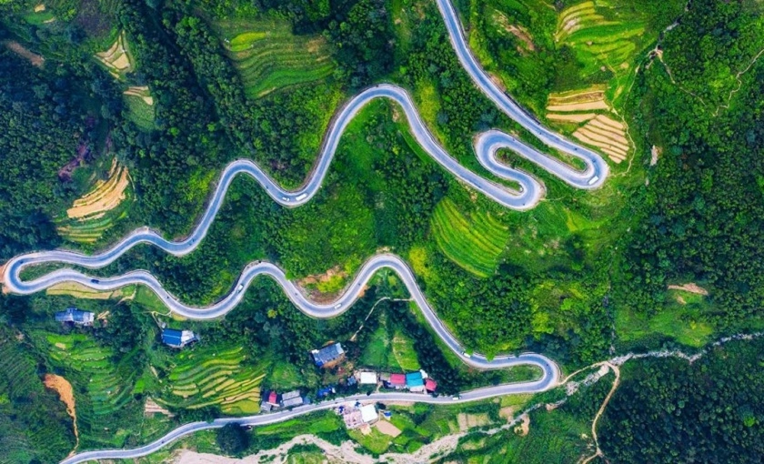 Đèo mã pí lèng Hà Giang nổi bật giữa núi rừng Đông Bắc