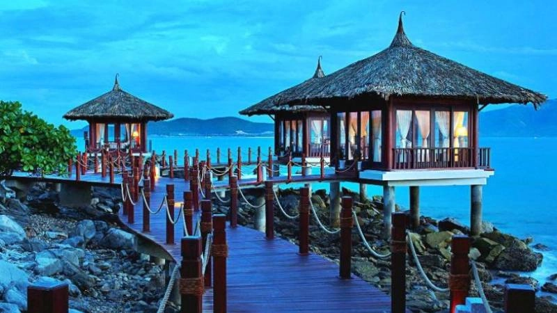 Hòn tằm ở đâu cách đất liền chỉ vài phút đi cano