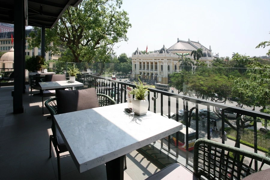 Khám phá quán ăn gần nhà hát lớn hà nội ngon rẻ cho du khách