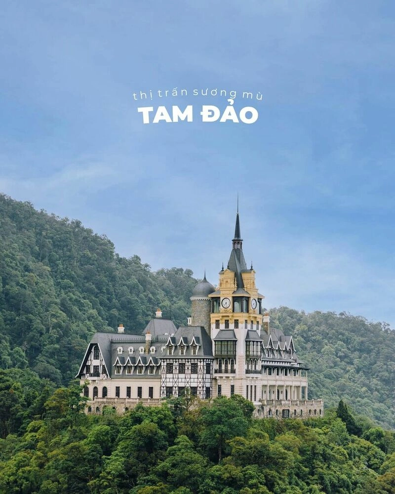 Tam Đảo mờ sương khung cảnh huyền ảo tựa chốn bồng lai