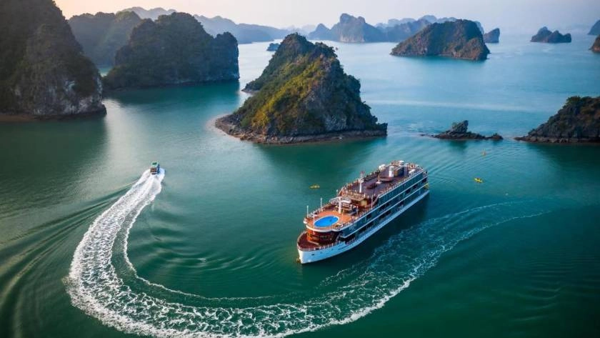 Tuyển chọn hình ảnh vịnh Hạ Long đẹp nhất từ các nhiếp ảnh gia