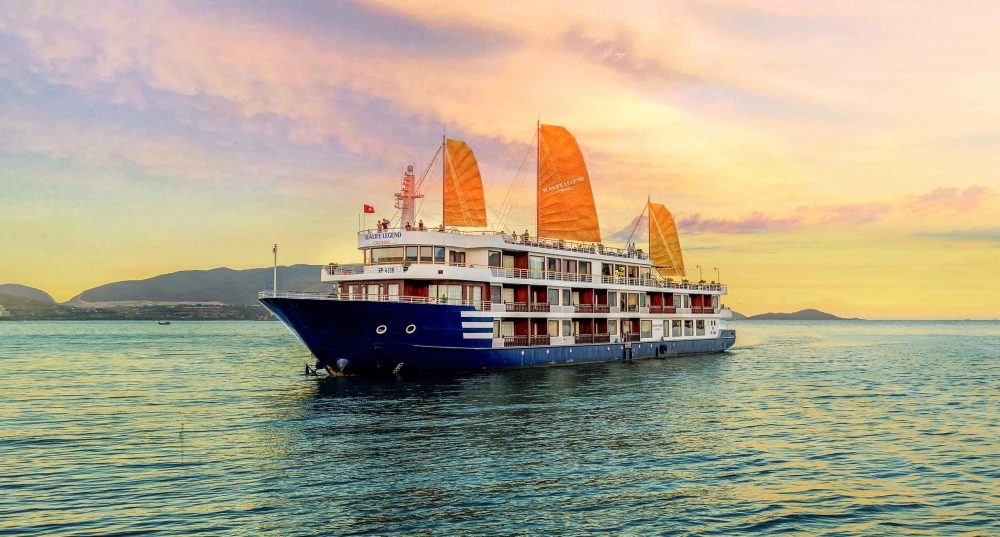 Tham gia du thuyền trên vịnh Nha Trang với những cảm giác tuyệt vời