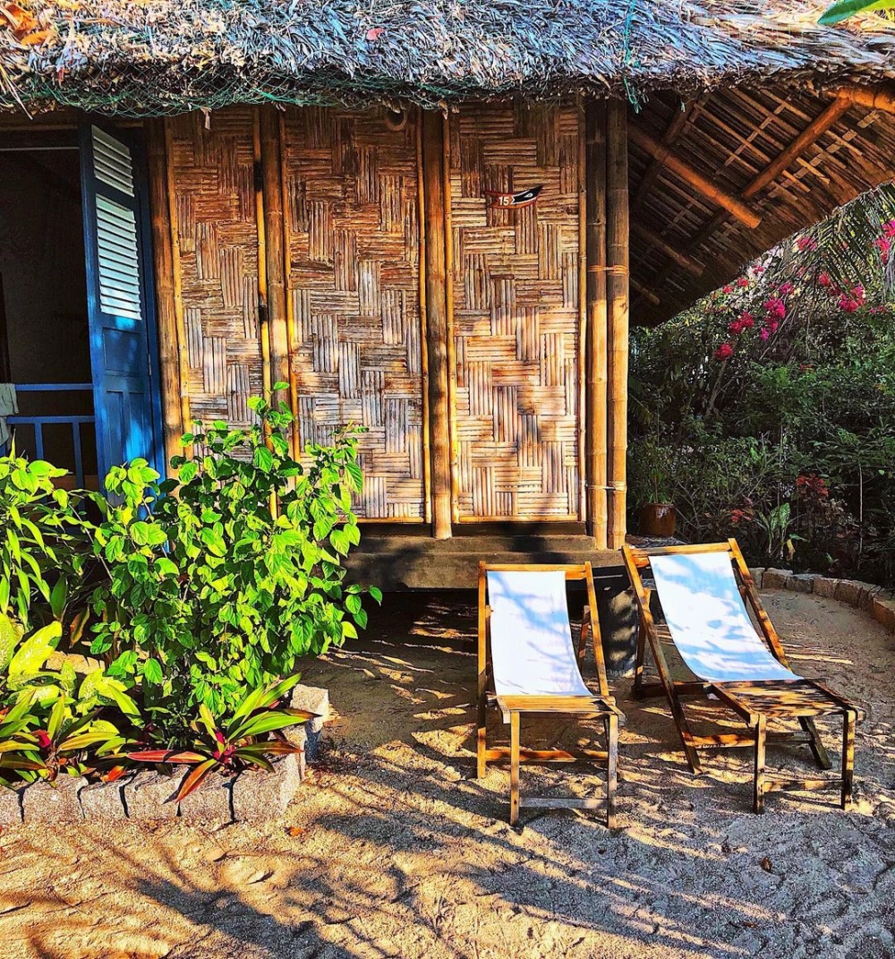 Chọn homestay vịnh Vân Phong để trải nghiệm không gian gần gũi và thân thiện