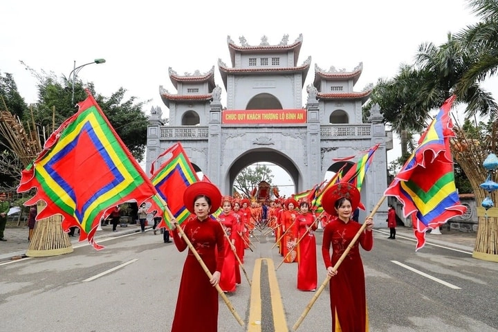 Tìm hiểu về lễ hội đền hai bà trưng với những truyền thống lâu đời