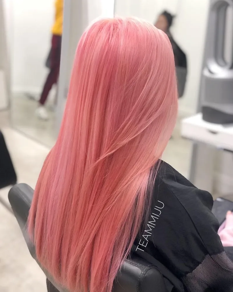 Màu tóc hồng pastel phù hợp với mọi loại da
