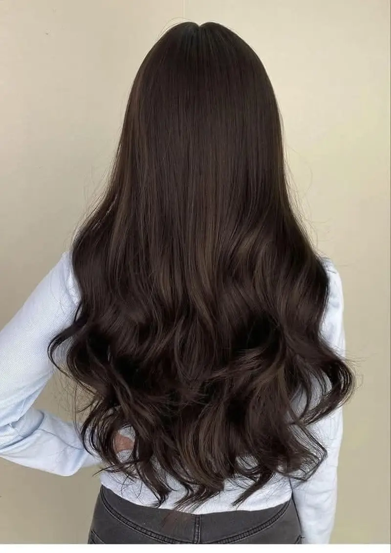 Nhuộm màu nâu đen liệu có dễ phai màu không