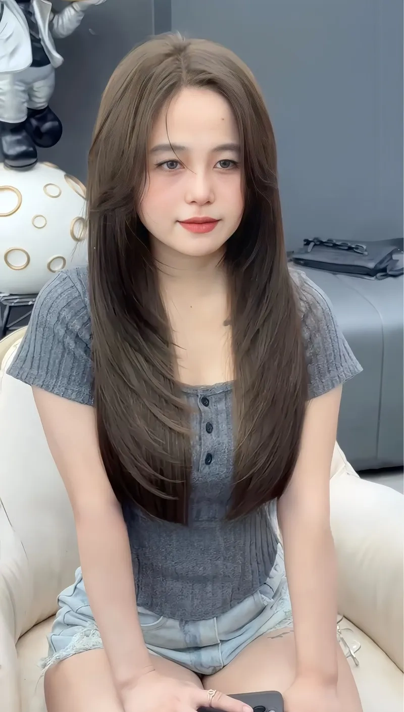 Màu nhuộm nâu trà đen phù hợp với mọi lứa tuổi