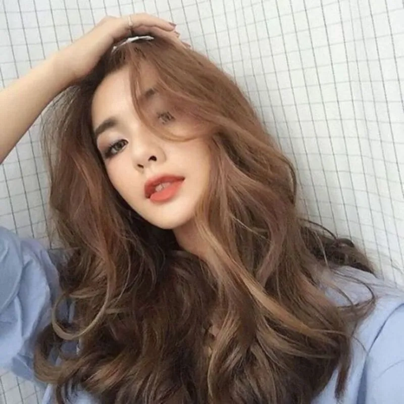 Tóc ngắn nhuộm màu nâu tây đẹp cá tính
