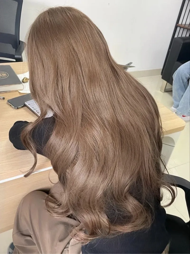 Nâu trà sữa tone màu ngọt ngào đang làm mưa làm gió