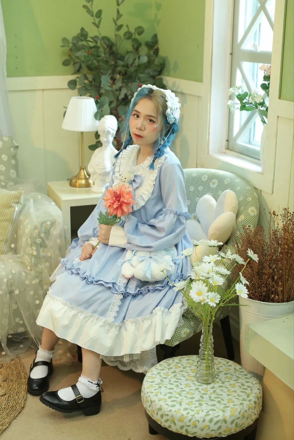 Chuyện gì đang xảy ra trong bộ phim mèo Simmy gây sốt