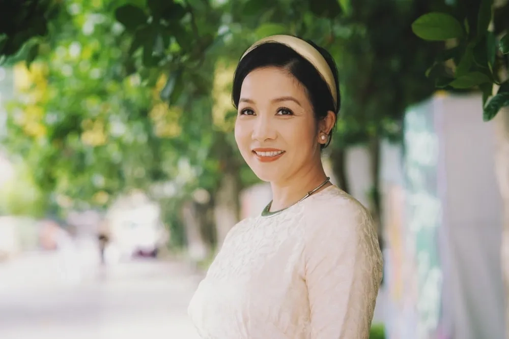 Mê mẩn chất tình trong từng giai điệu Mỹ Linh bolero