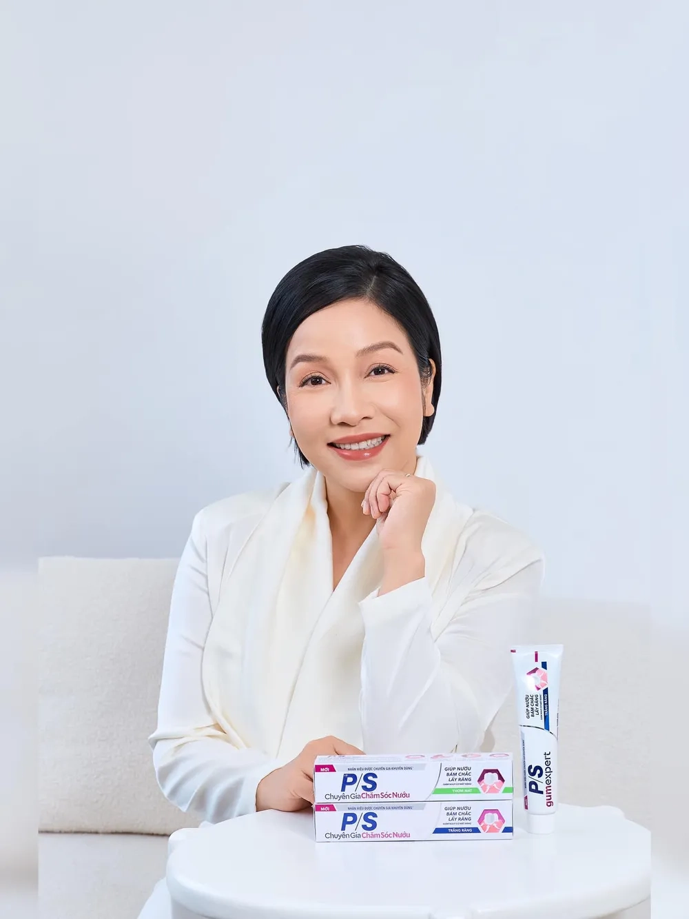 Cùng lắng nghe giọng hát Mỹ Linh đầy truyền cảm