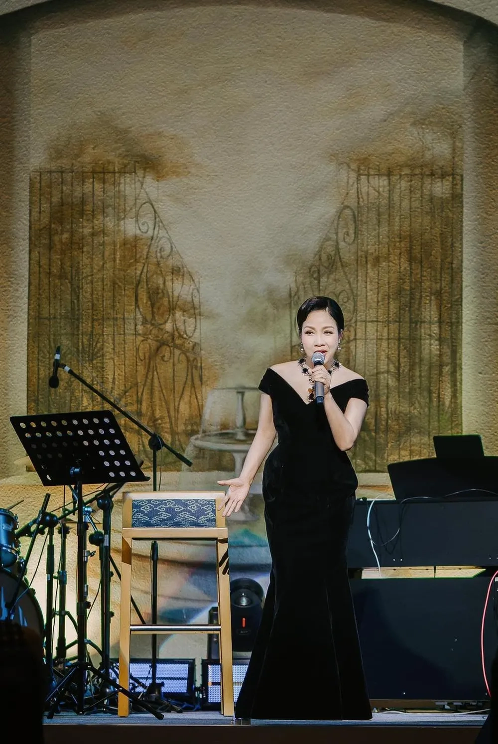 Lựa chọn playlist yêu thích từ Mỹ Linh karaoke