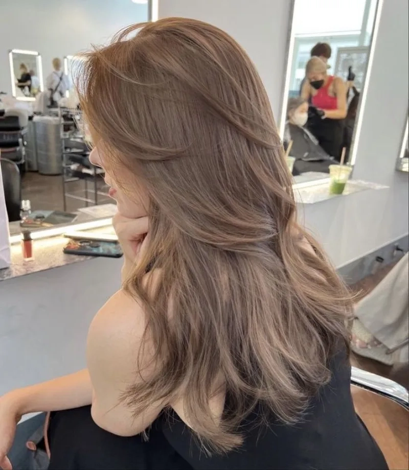 Nhuộm nâu rêu tone màu sang trọng dành cho mọi lứa tuổi