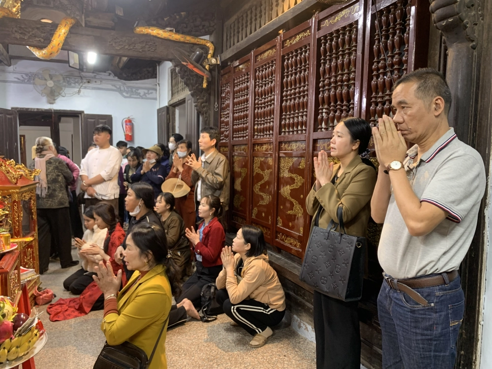 Hình Ảnh Phủ Dầy, cổ kính giữa làng quê yên bình