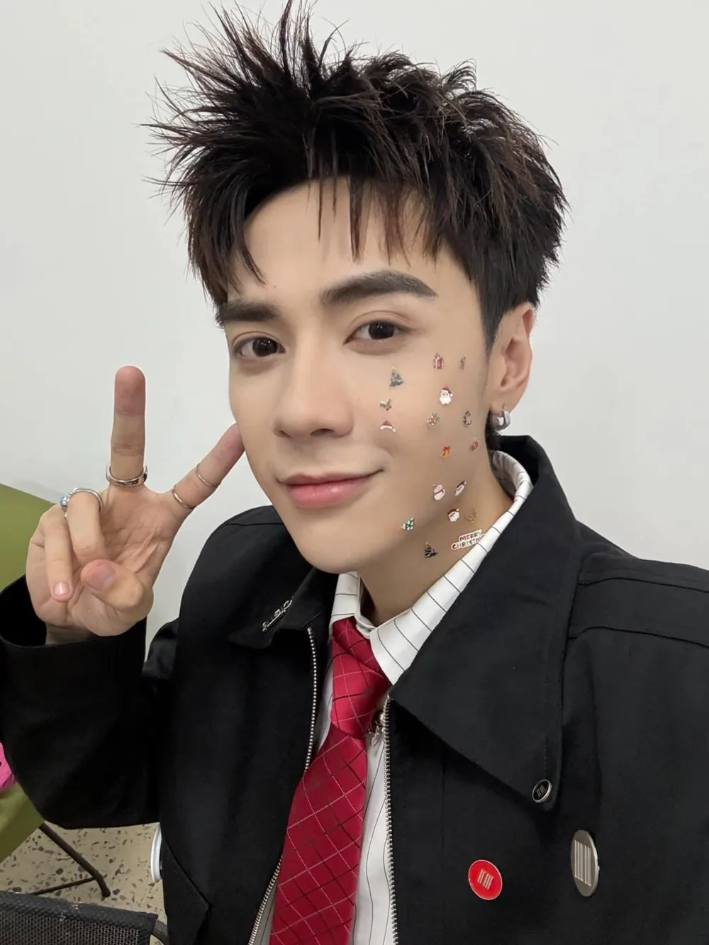 Fan tò mò Quang Hùng cao bao nhiêu