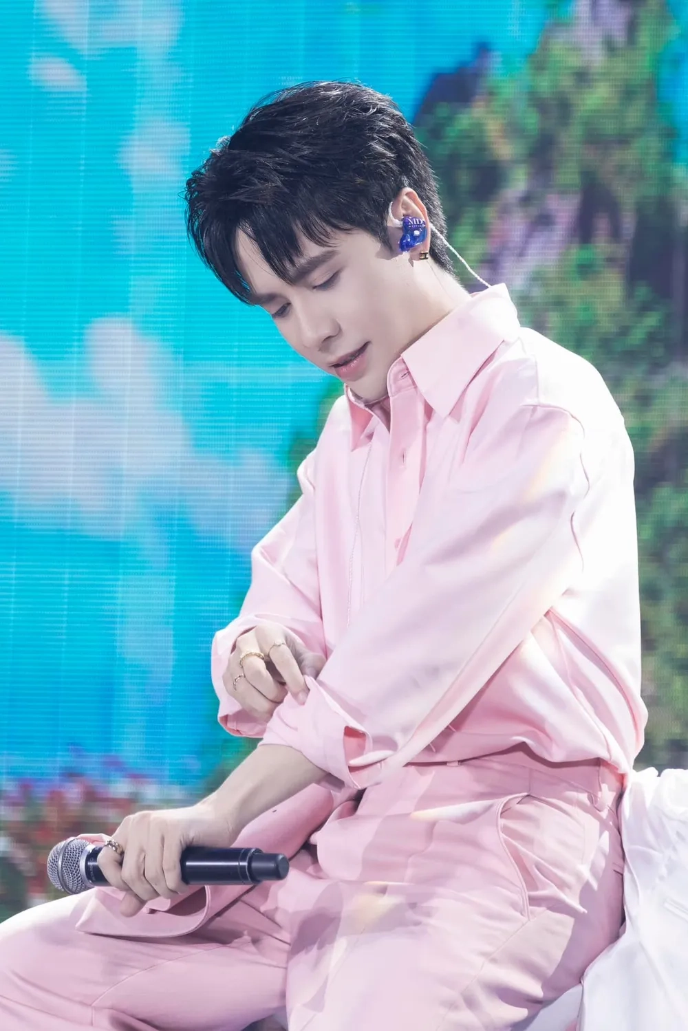 Album mới Quang Hùng MasterD album đang được săn đón