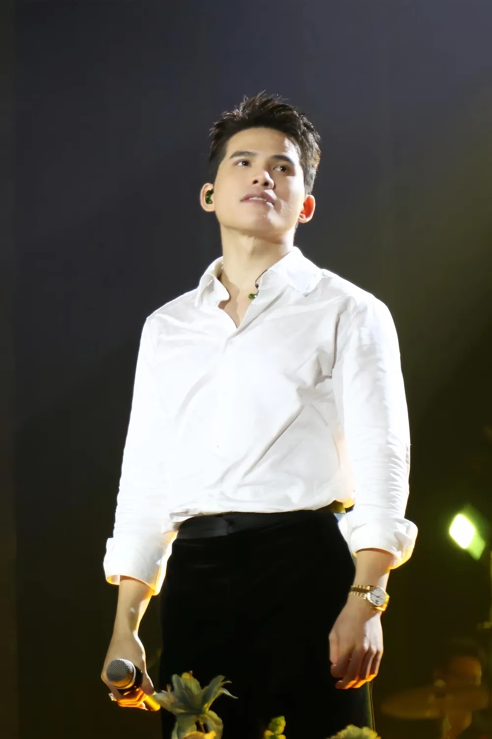 Nỗi nhớ da diết trong Nơi nào có em Quốc Thiên