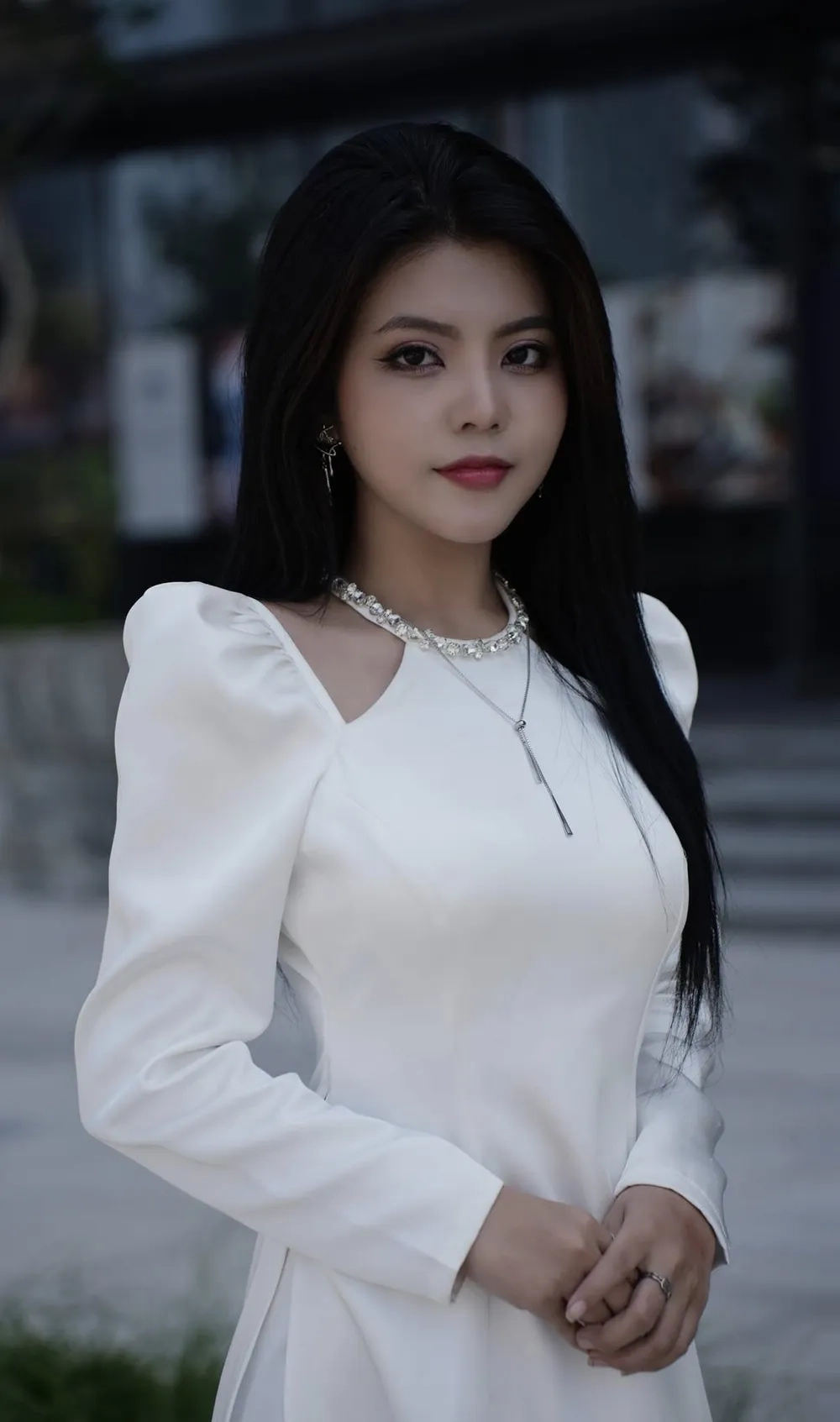 Ca khúc ballad nhẹ nhàng Reency Ngô Em vẫn ở đây