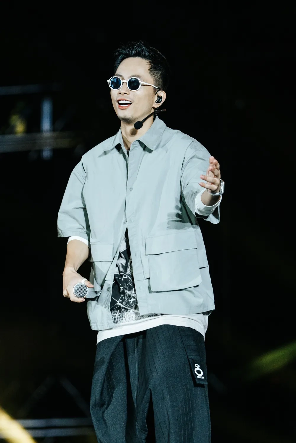 Rhymastic tên thật là gì?