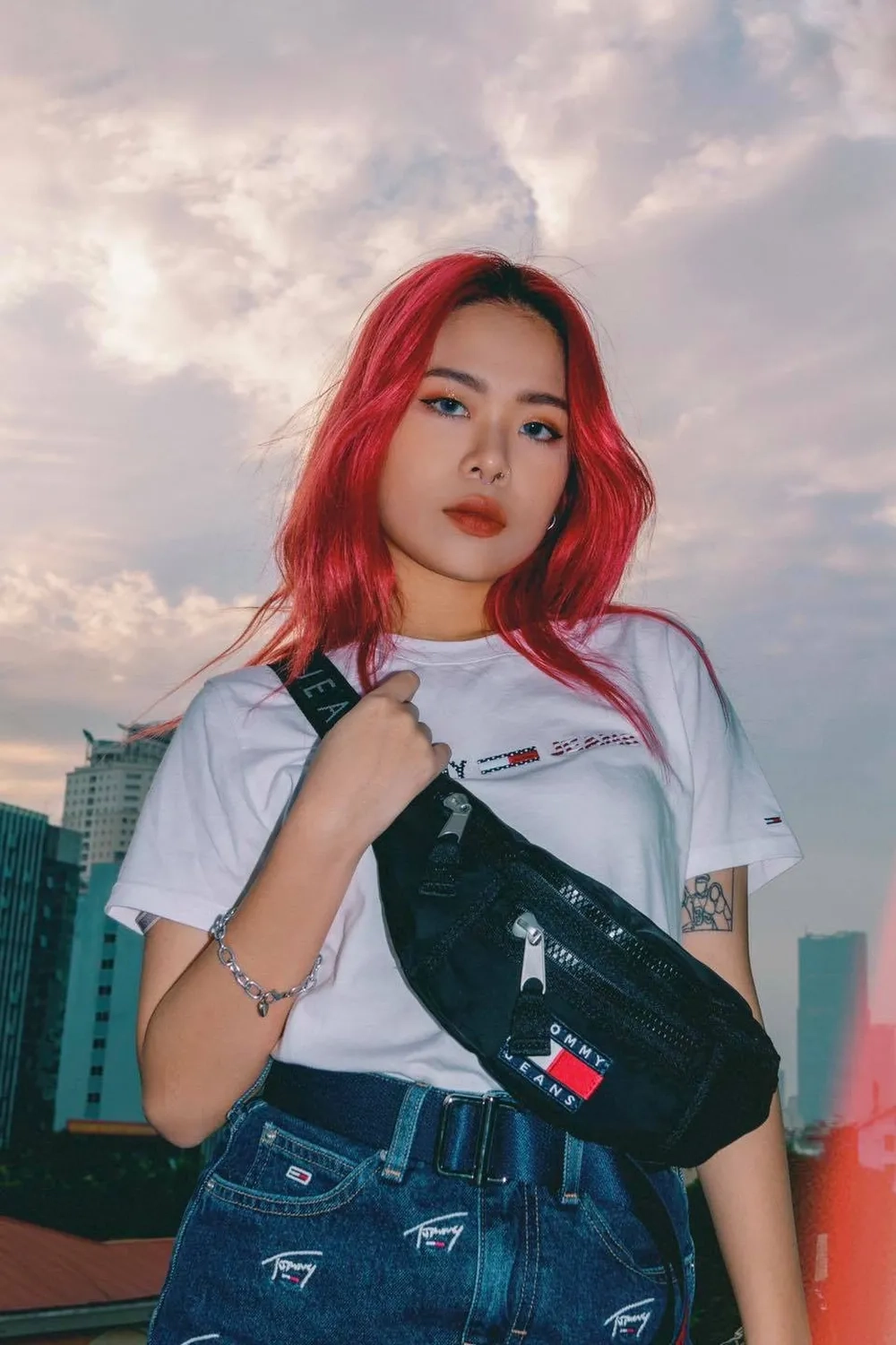 Cập nhật các bài hát trong Tlinh hot nhất hiện nay