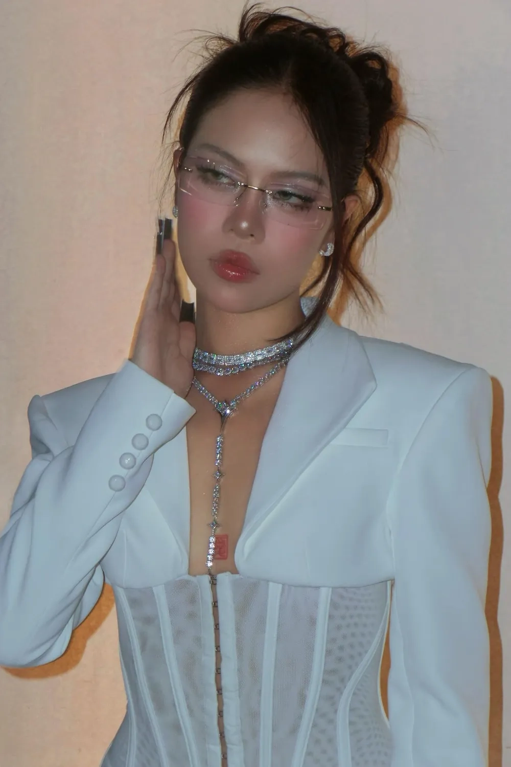 Nhìn lại hành trình Tlinh ngày xưa