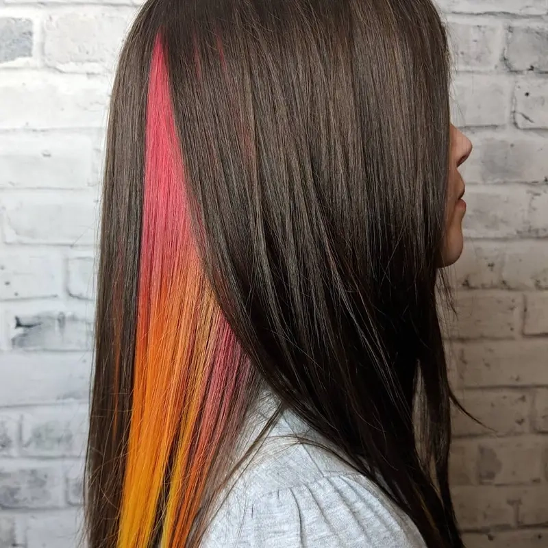 Nhuộm highlight ẩn sau gáy phù hợp với mọi độ tuổi
