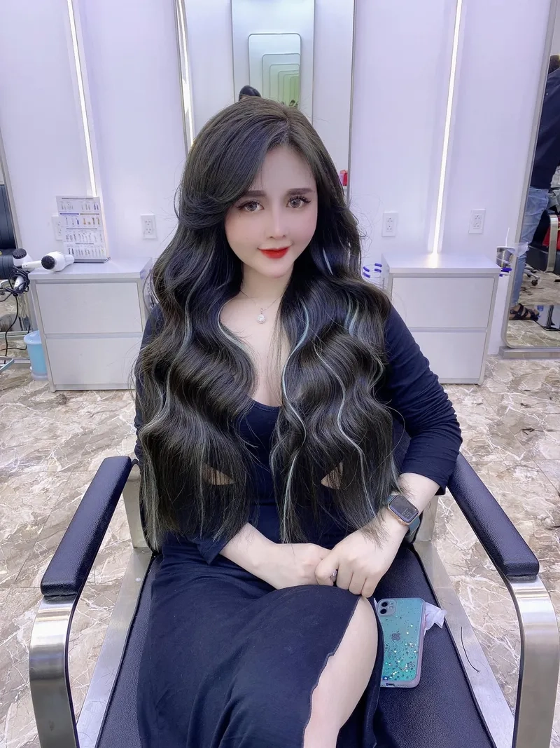 Màu tóc highlight đẹp lựa chọn hoàn hảo
