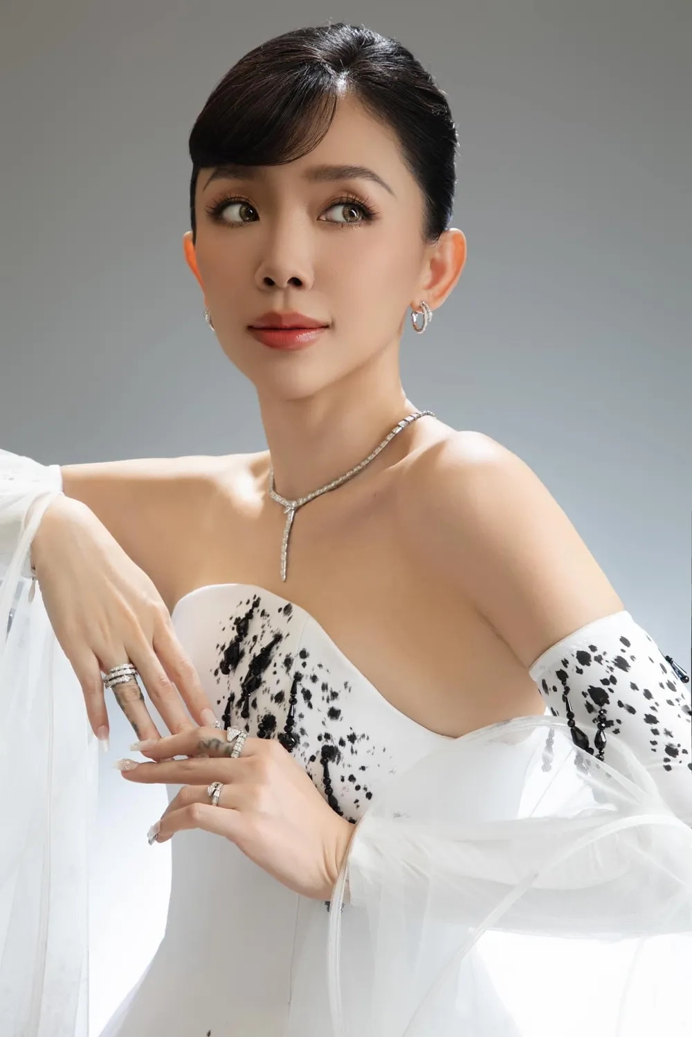 Từng câu hát chạm tim Tóc Tiên em không là duy nhất lyrics