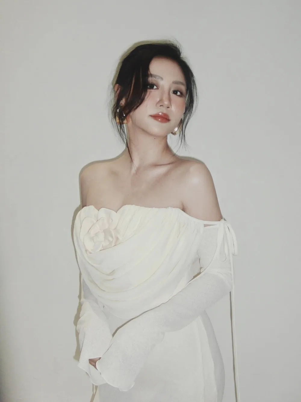 Tìm hiểu rõ hơn Văn Mai Hương sinh năm bao nhiêu