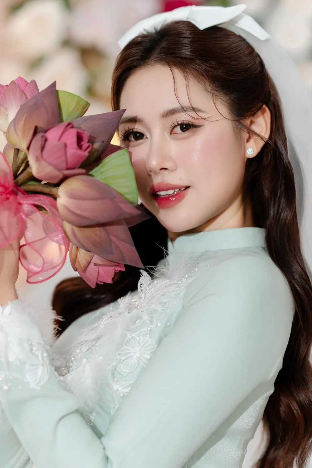 Thực hư về Việt Phương Thoa phẫu thuật thẩm mỹ