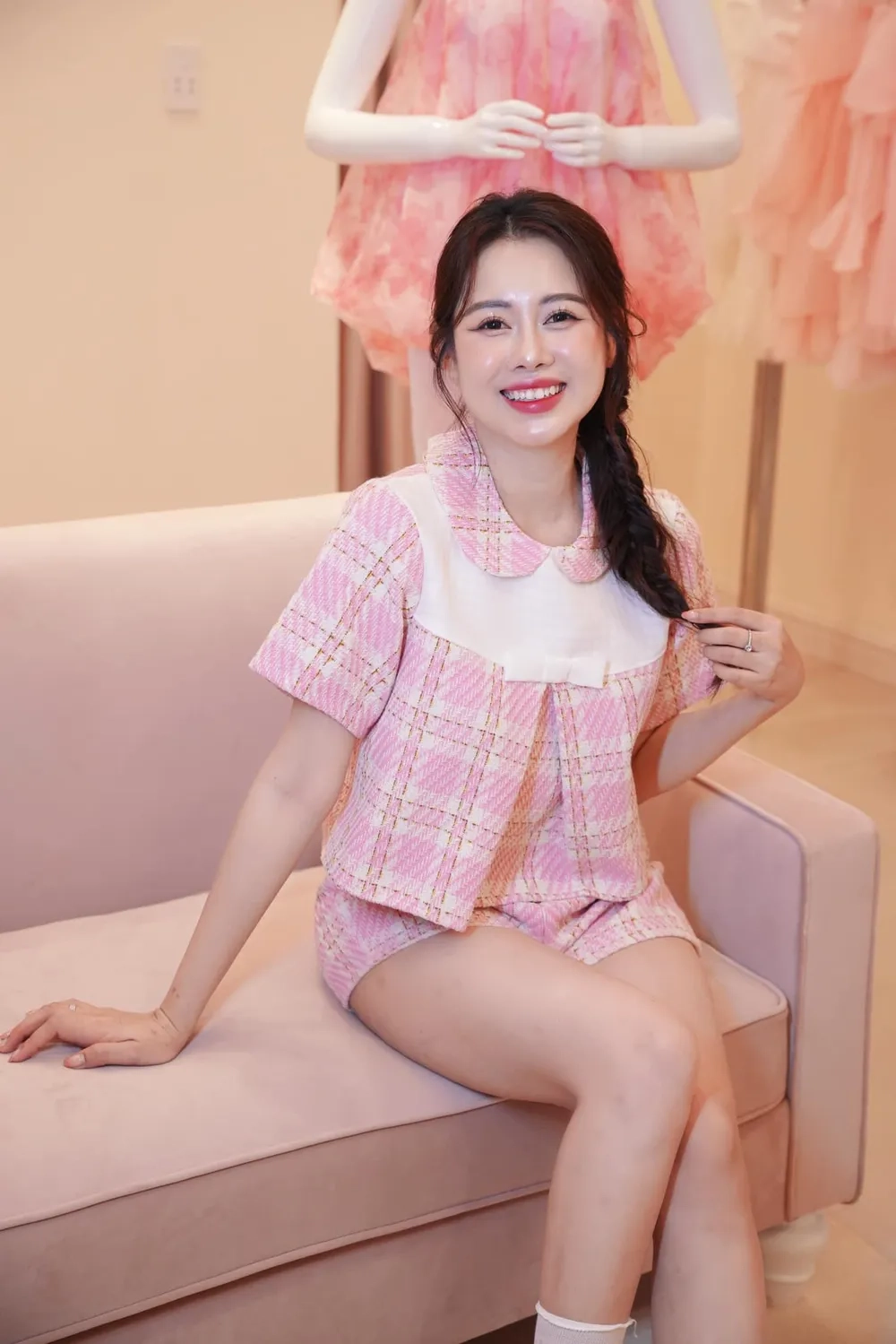 Hé lộ tuổi thật Việt Phương Thoa bao nhiều tuổi
