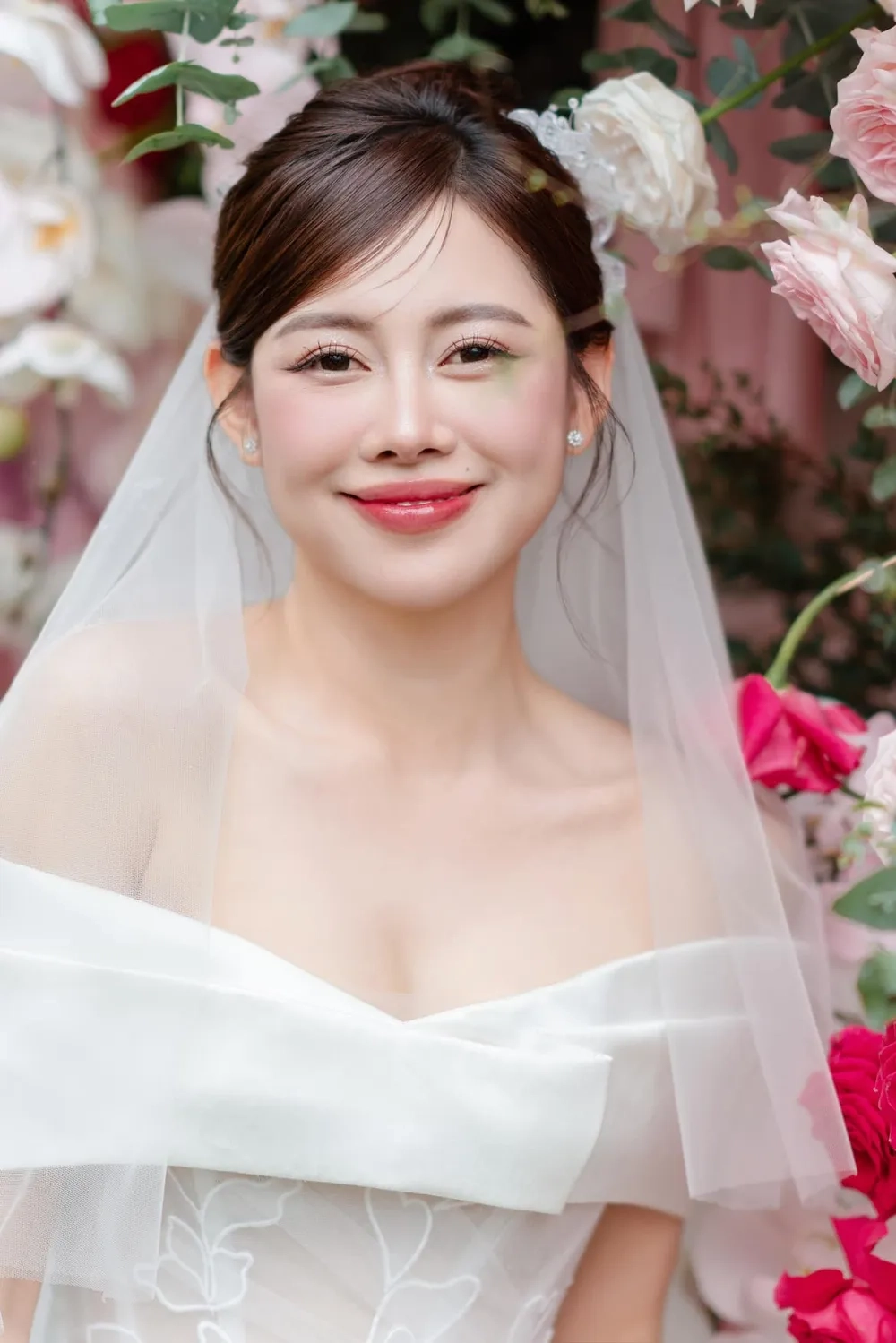 Nhiều người hỏi Việt Phương Thoa cao bao nhiêu