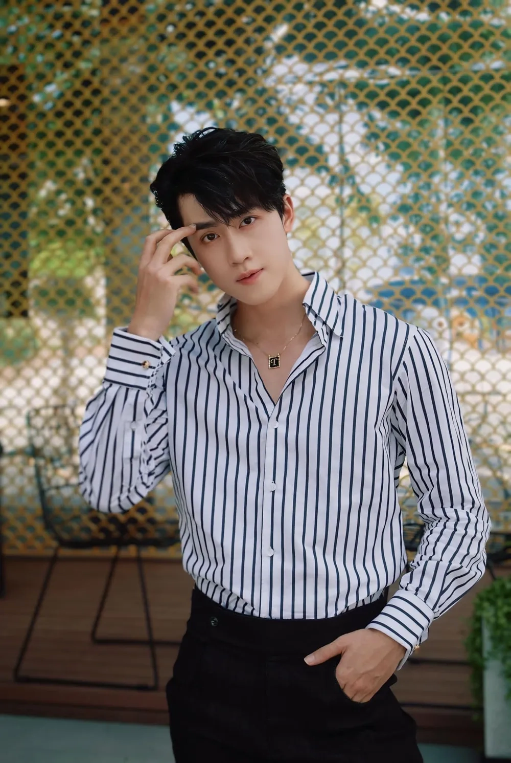 Góc nghiêng cực phẩm của Anh trai say hi Vũ Thịnh