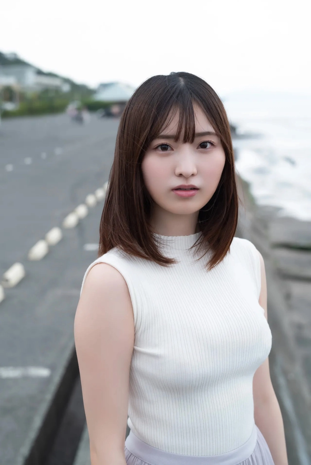 Airi Saito sexy rực cháy với làn da mịn màng