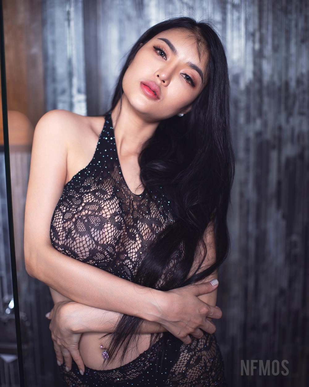 Ảnh gái xinh che mặt vú to ngực to bí ẩn sexy cuốn hút nóng bỏng mê hoặc