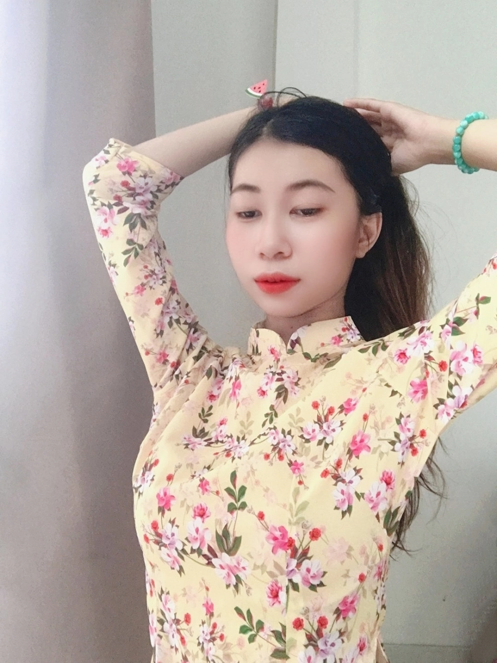 Ảnh gái xinh ngực bự ngực bự rung rung nóng bỏng cuốn hút max