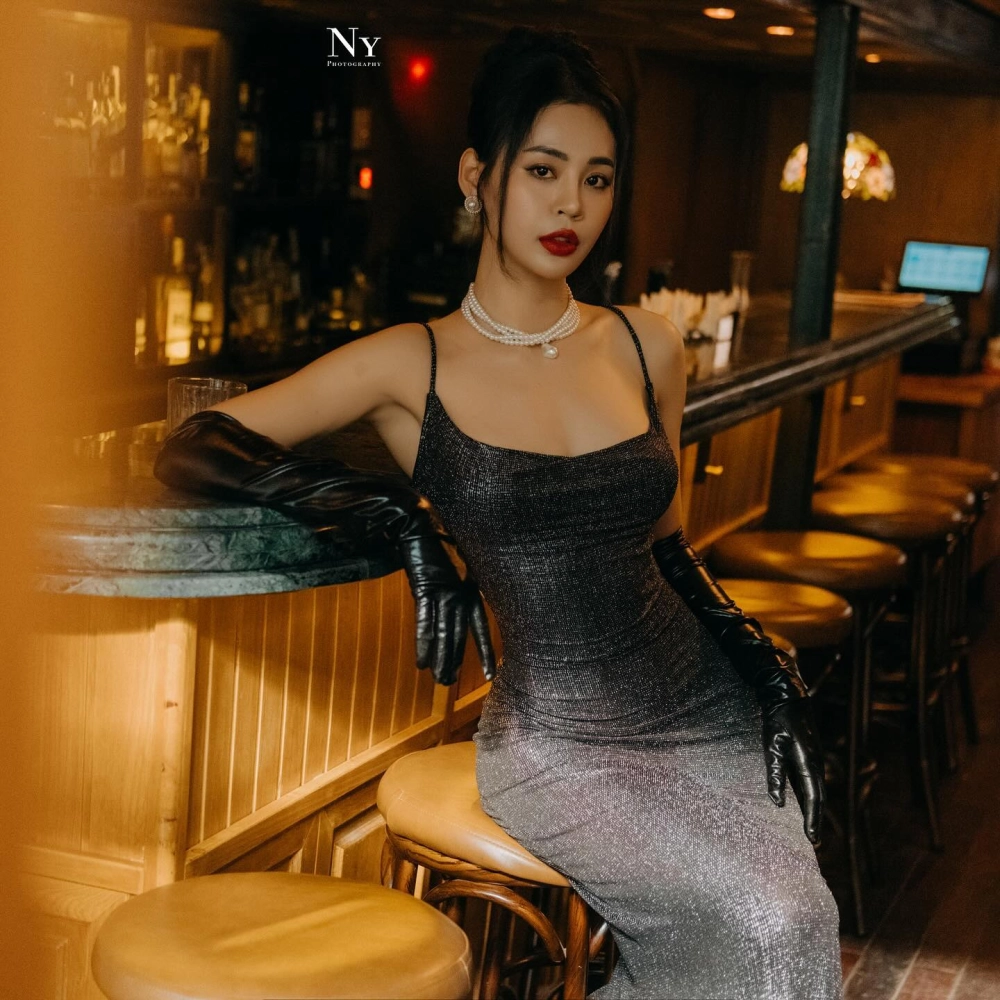 Ảnh gái xinh không mặt đồ không mặc vú lộ nóng bỏng chết người ngay