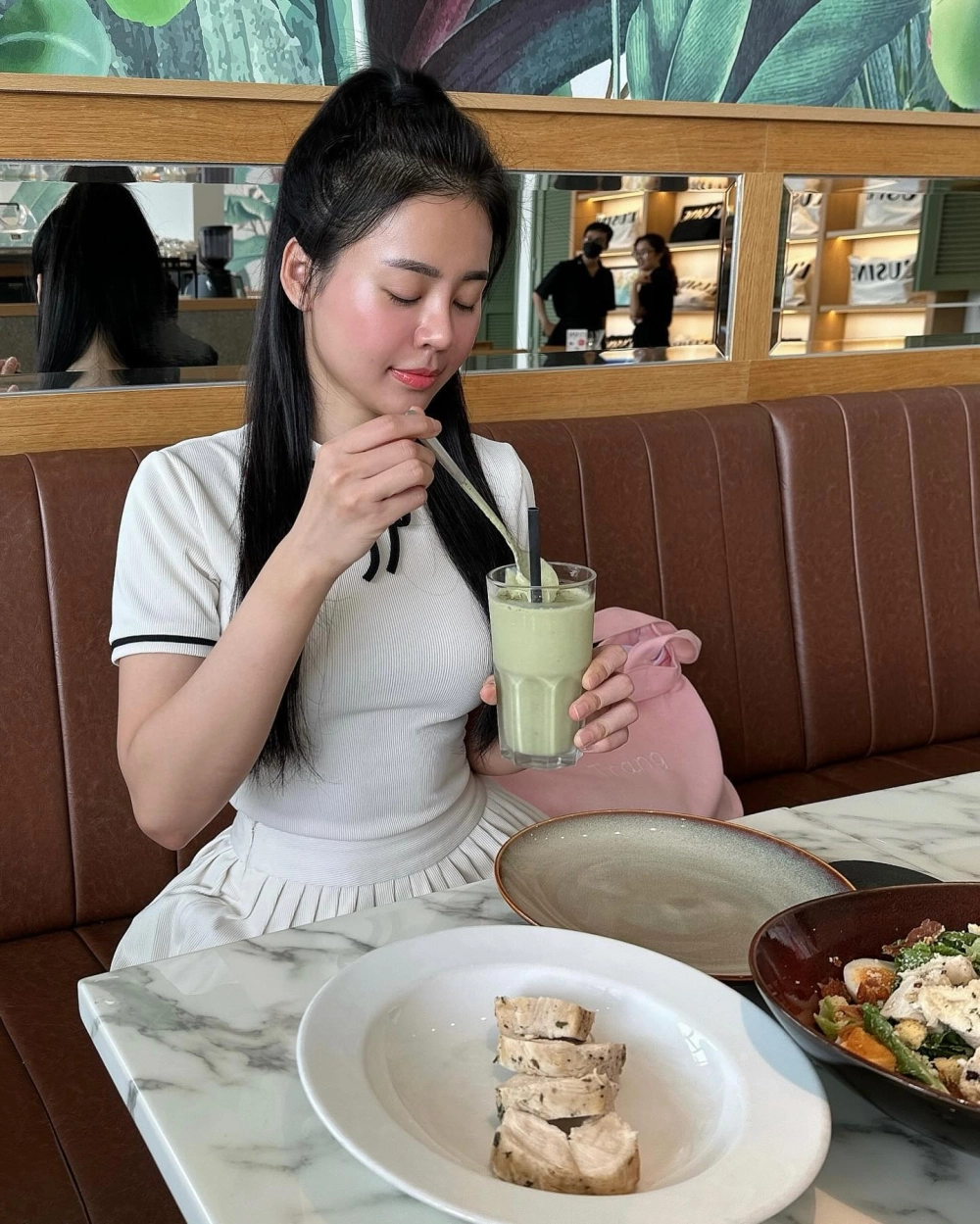 Gái xinh khoe lồn ảnh khoe lồn múp ướt nóng bỏng ngất ngây cực phẩm