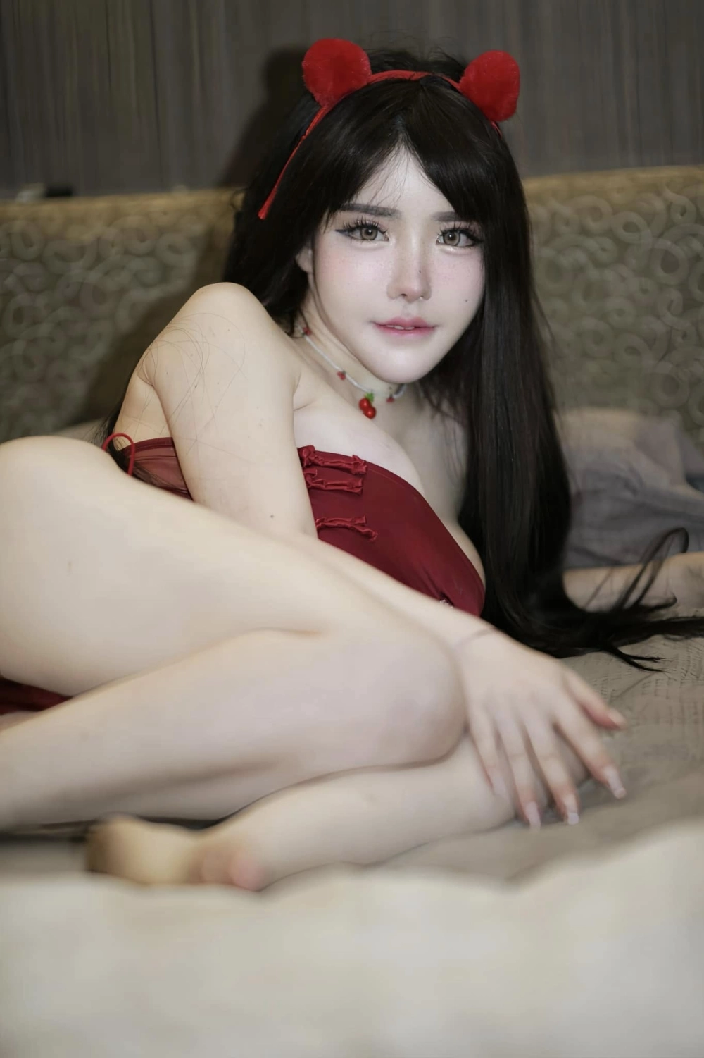 Khoe vú gái xinh tự tin khoe vòng một căng mọng nóng bỏng cuốn hút mạnh