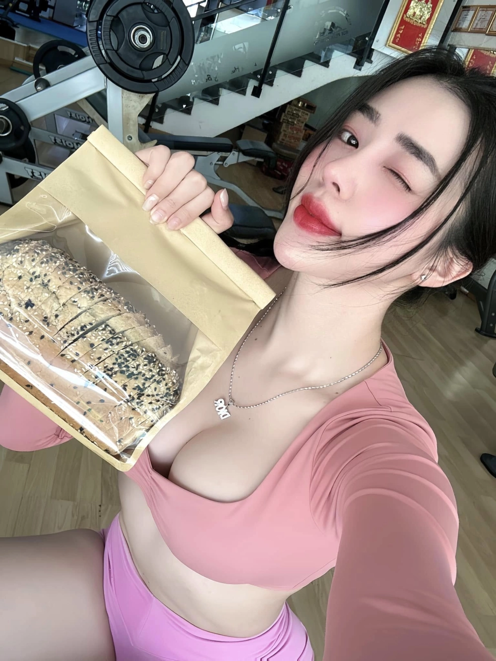 Ảnh sex lon lồn múp hồng hào nóng bỏng kích thích max level