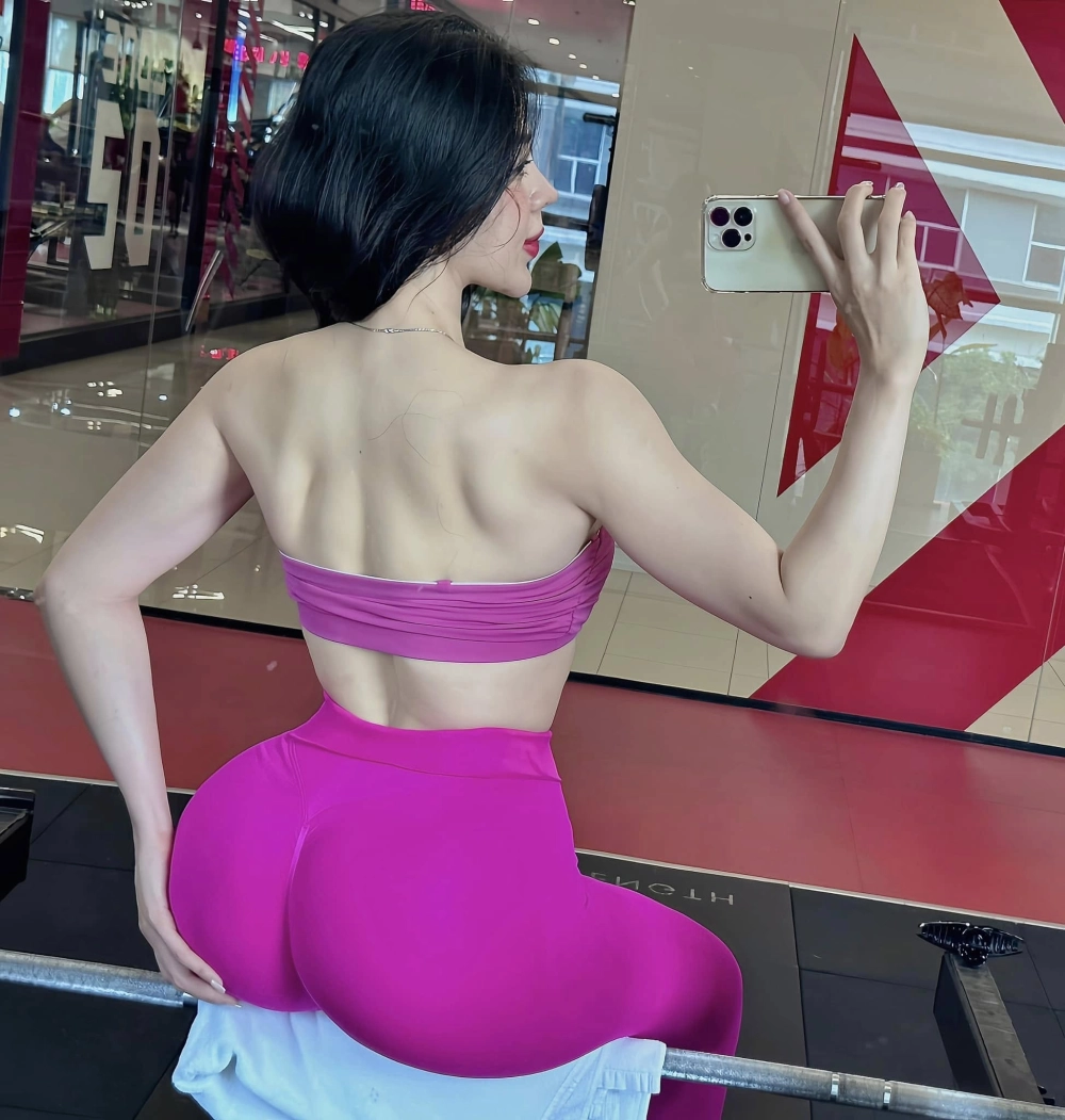 Ảnh sex gái xinh lồn múp lồn múp vú căng nóng bỏng cực phẩm