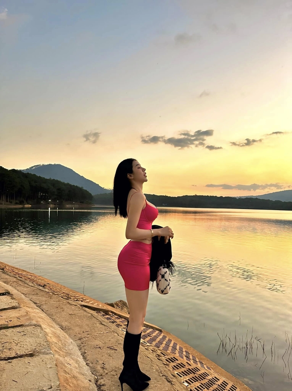 Ảnh sex gái mông to mông căng cosplay nóng bỏng dập liên hồi