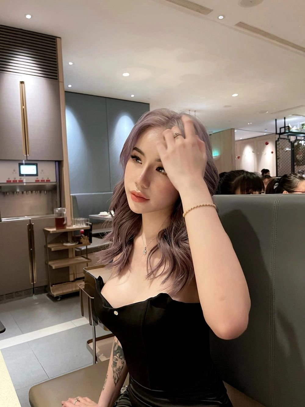 Ảnh gái múp sex múp rượi vú to nóng bỏng kích thích max level