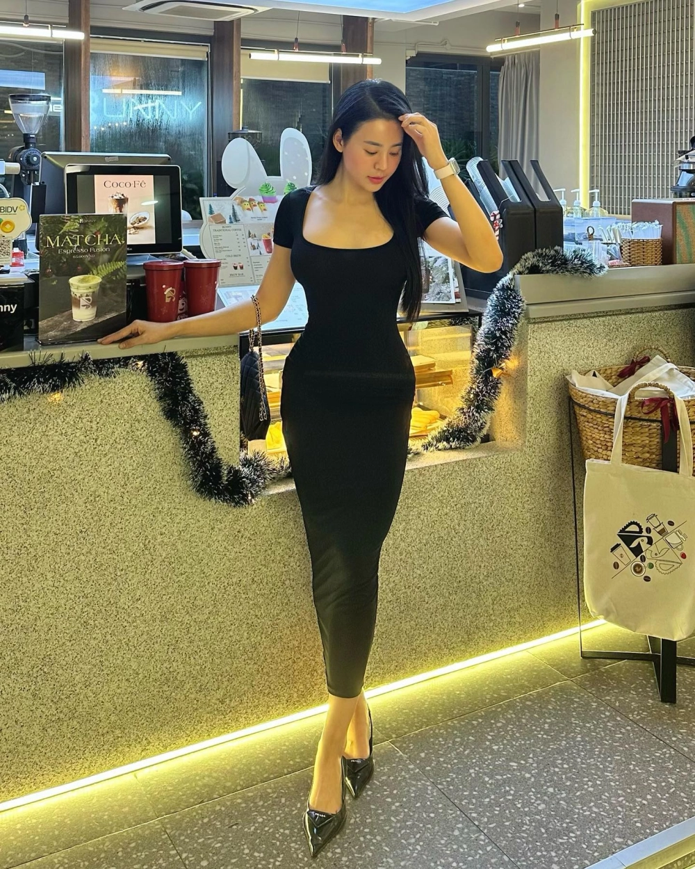 Ảnh gái xinh k13 vú non căng mọng nóng bỏng nhìn là muốn địt