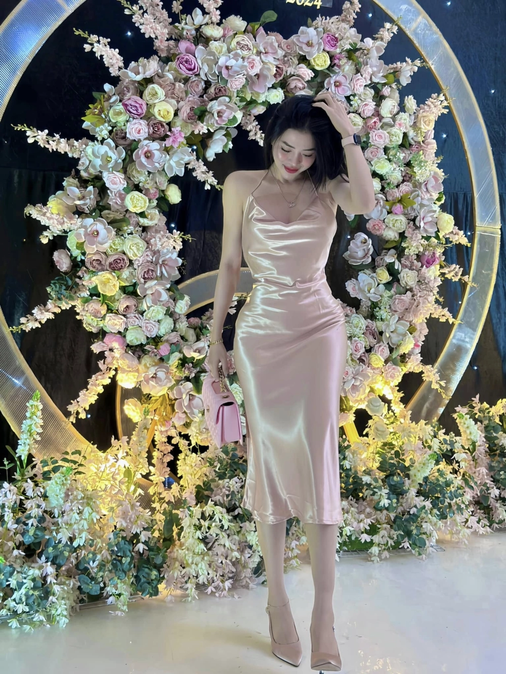 Anh sex lon hong lồn hồng múp ướt nóng bỏng ngất ngây cực