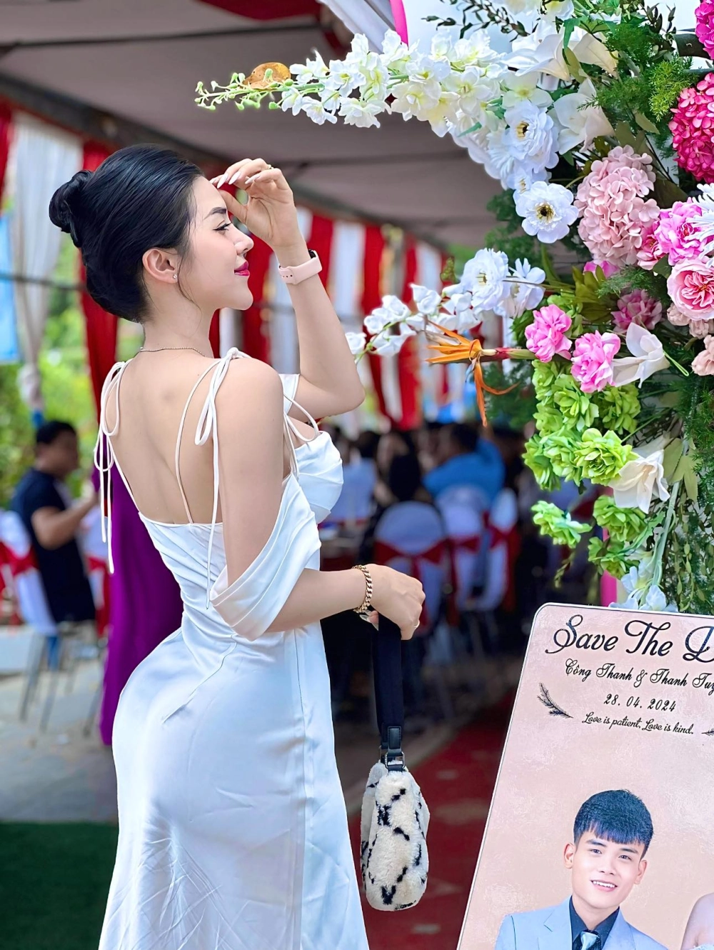 Anh sex ngan 98 thân hình hoàn hảo nóng bỏng nhìn là đổ gục