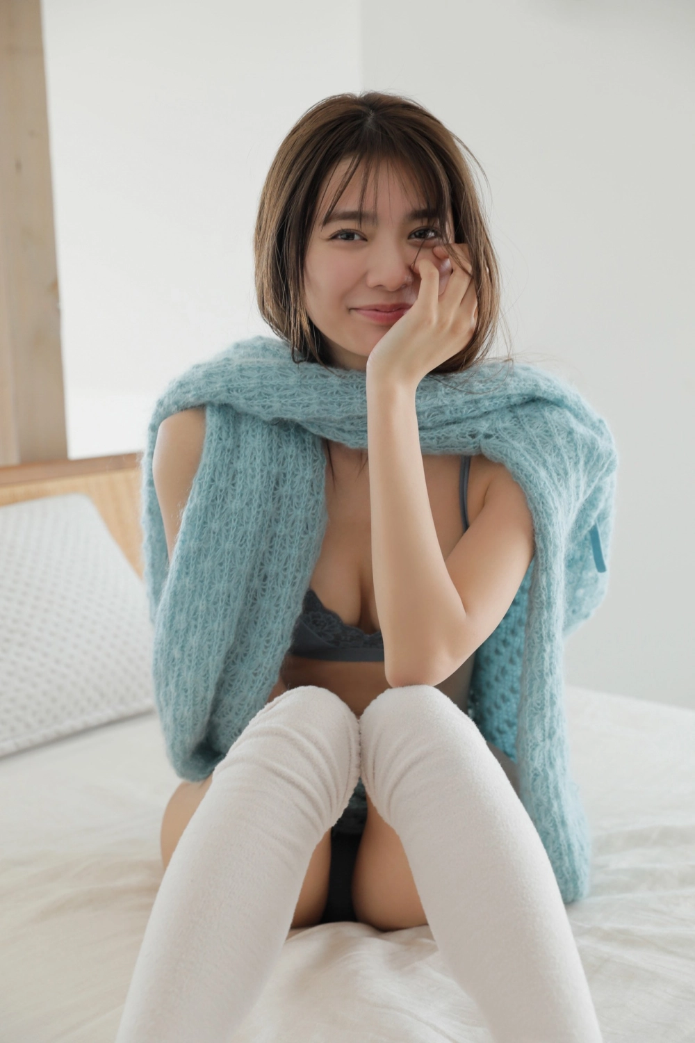 Asuka Kawazu nóng bỏng khó cưỡng trong từng cử chỉ