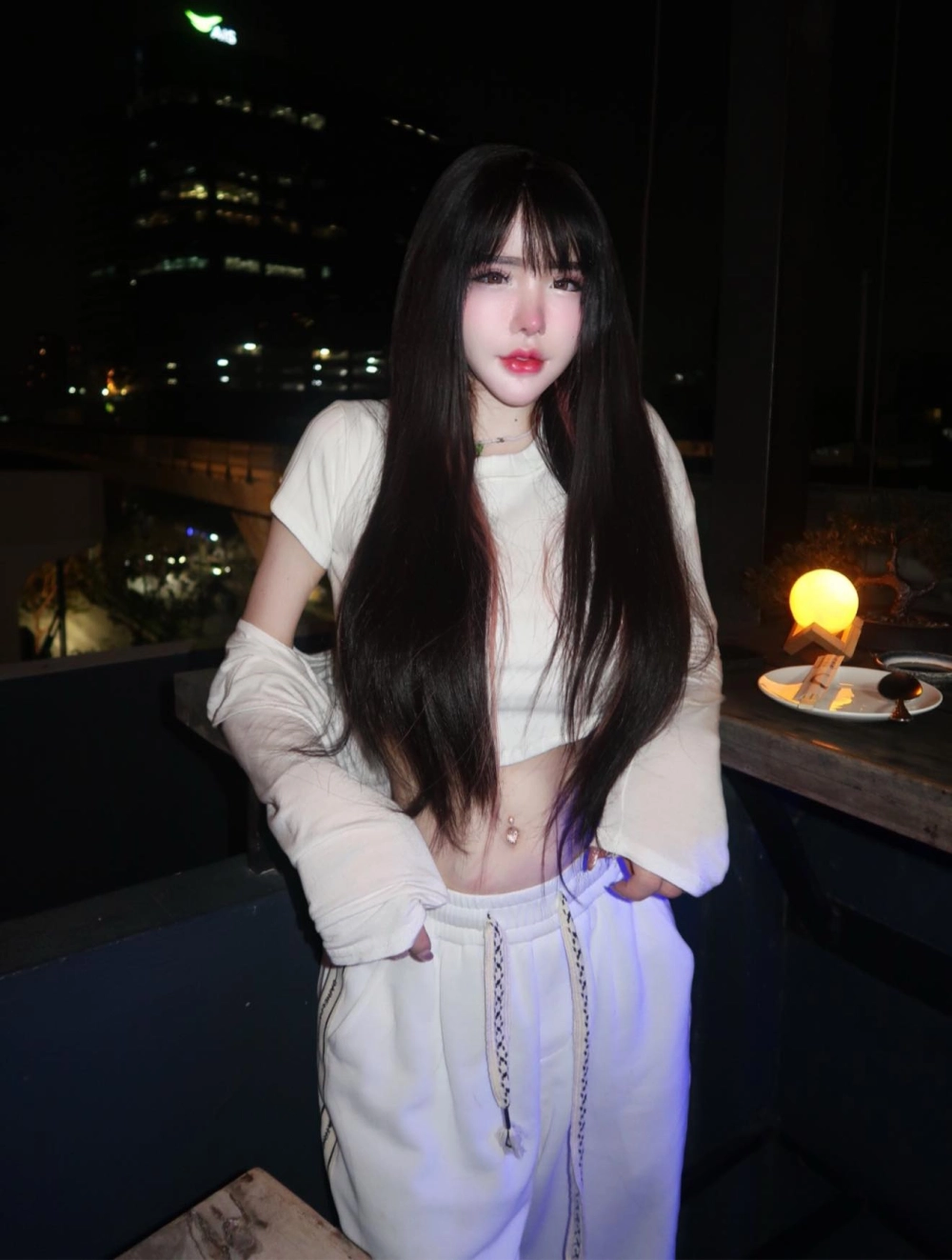 Ảnh gái xinh vú to ti hồng núm hồng ngực to mịn màng sexy cuốn hút tột độ